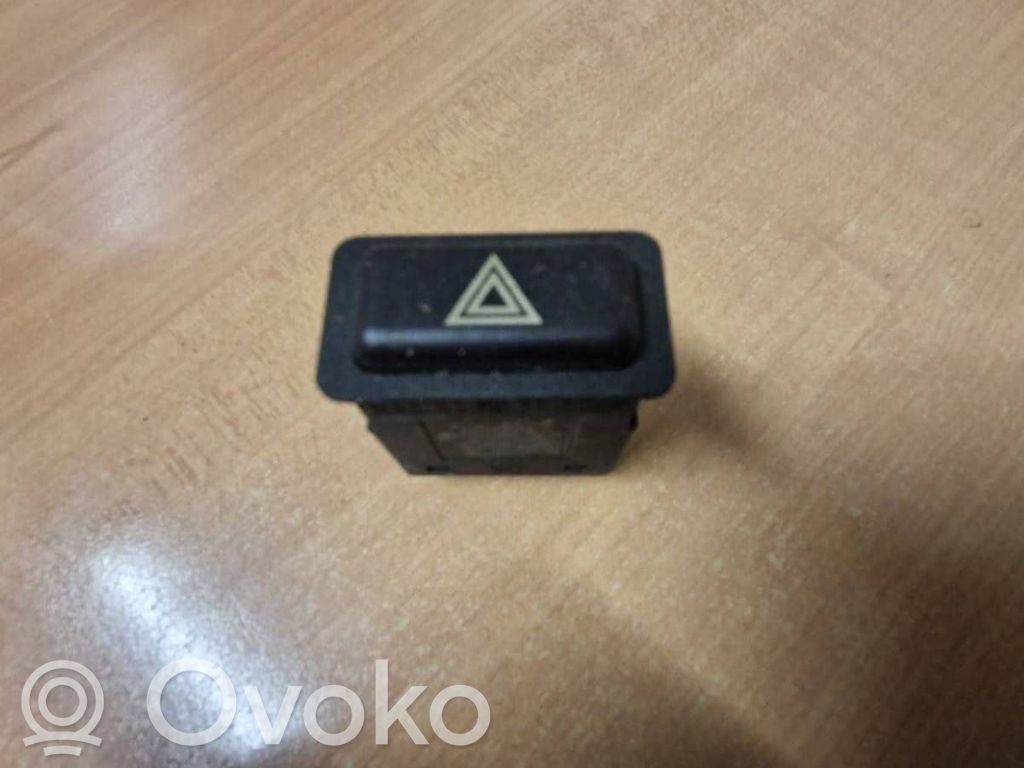 Hazard light switch   QC80FK5023