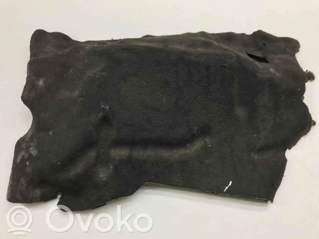 Muu moottoritilan osa   7797411