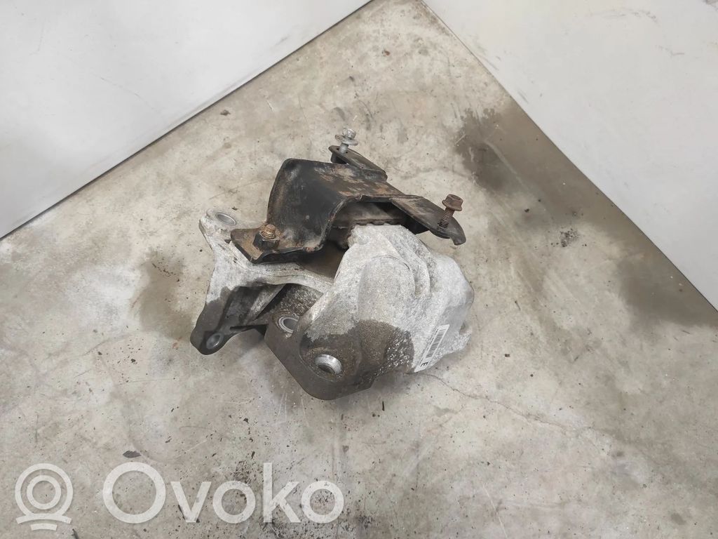 Ford Explorer V Gearbox mount 