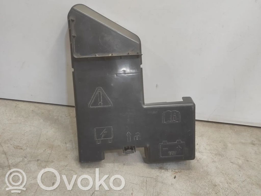 Ford Explorer VI Couvercle de boîtier de batterie 