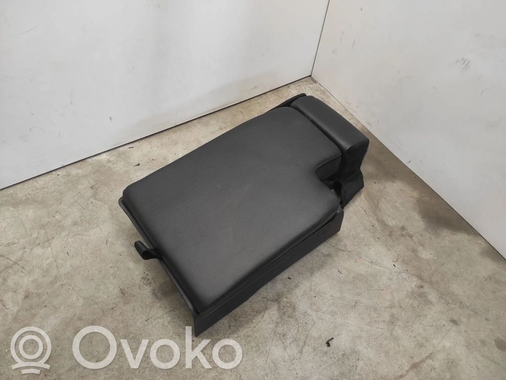 Glāžu turētājs   FB537867112