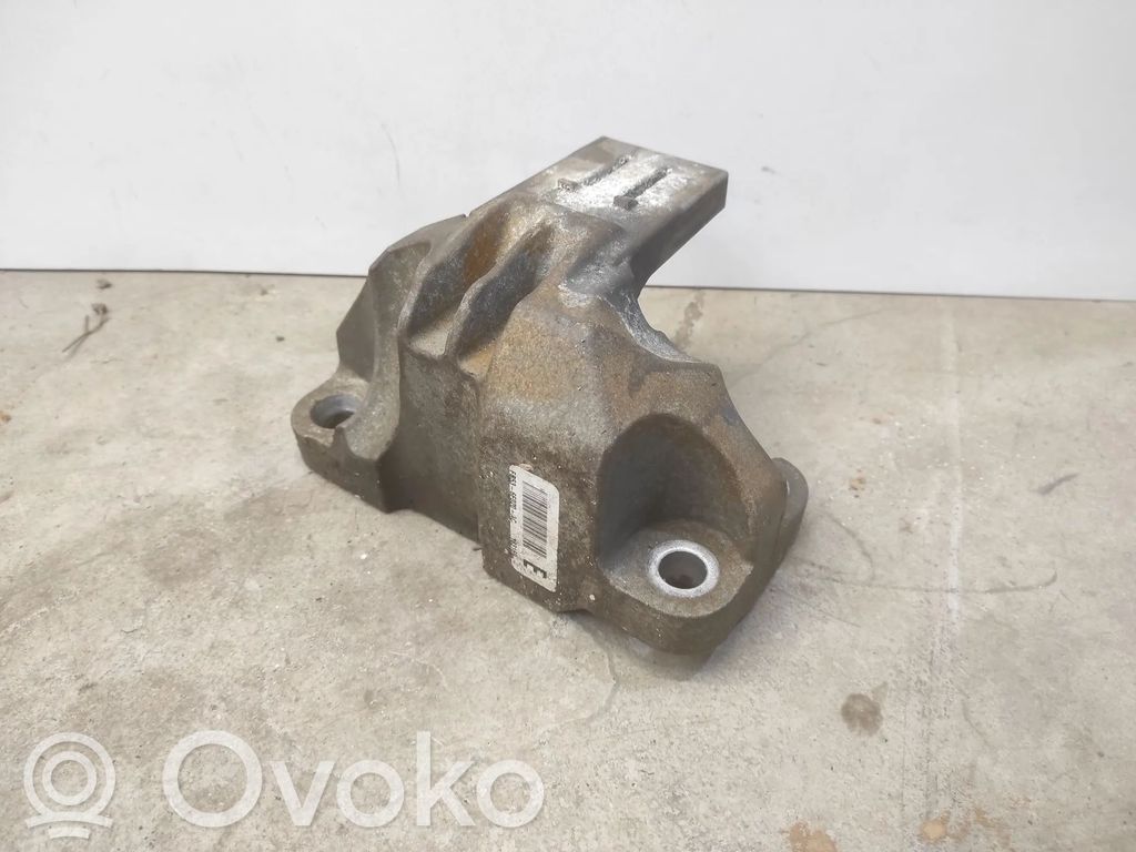 Ford Explorer V Gearbox mounting bracket 