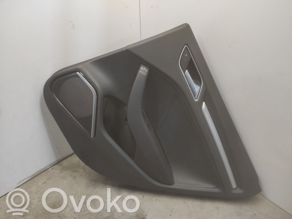 Audi A3 S3 8V Boczki / Poszycie drzwi tylnych 