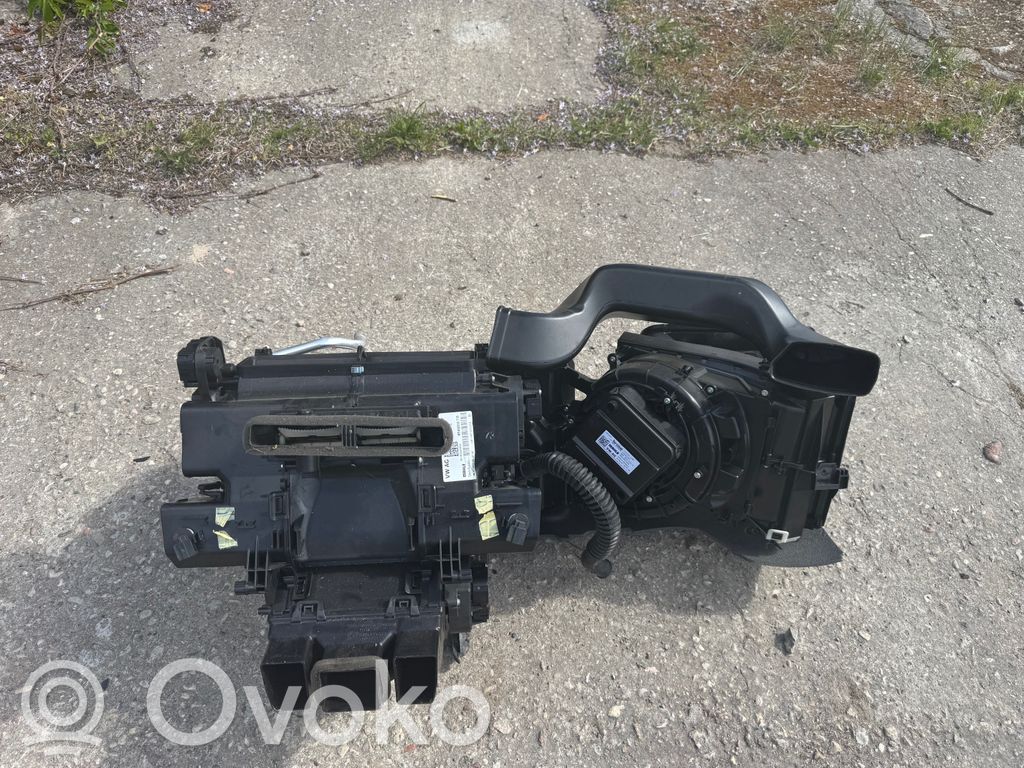 Audi A4 S4 B9 8W Bloc de chauffage complet 