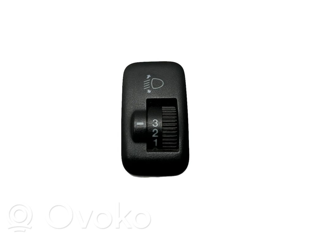 Honda CR-V Headlight level height control switch 