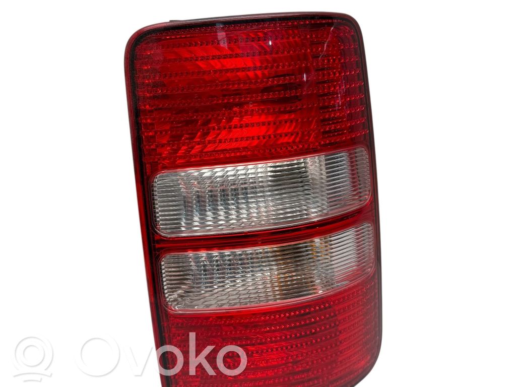 Volkswagen Caddy Aizmugurējais lukturis virsbūvē 