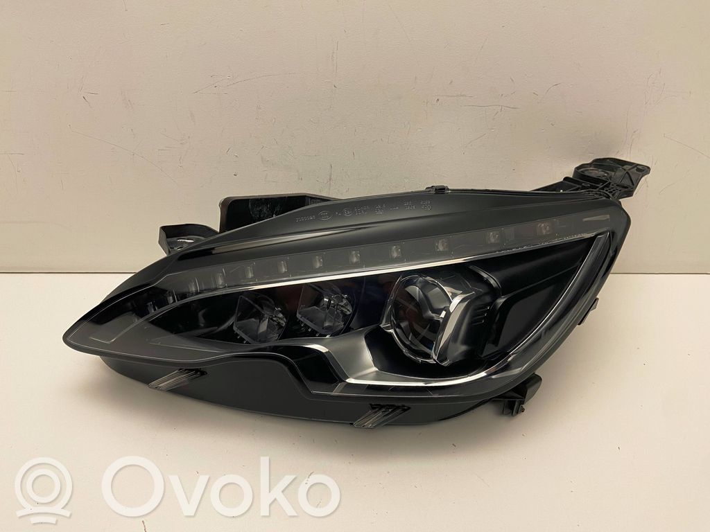 Peugeot 308 Lampa przednia 