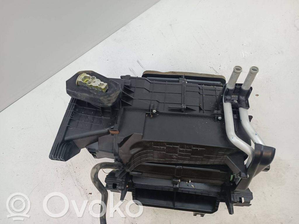 Subaru WRX Salono oro mazgo komplektas 