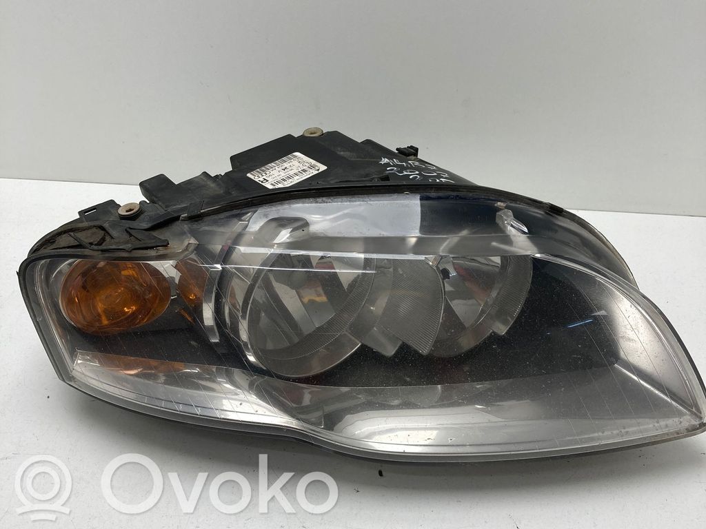 Audi A4 S4 B7 8E 8H Lampa przednia 