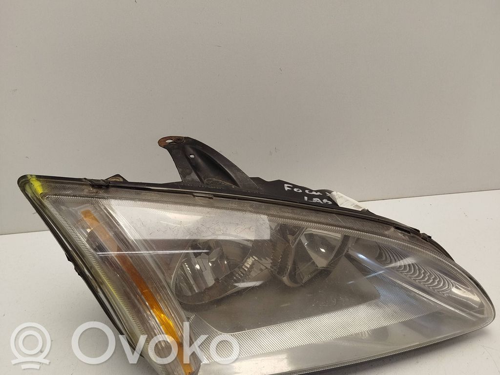 Ford Focus Scheinwerfer 