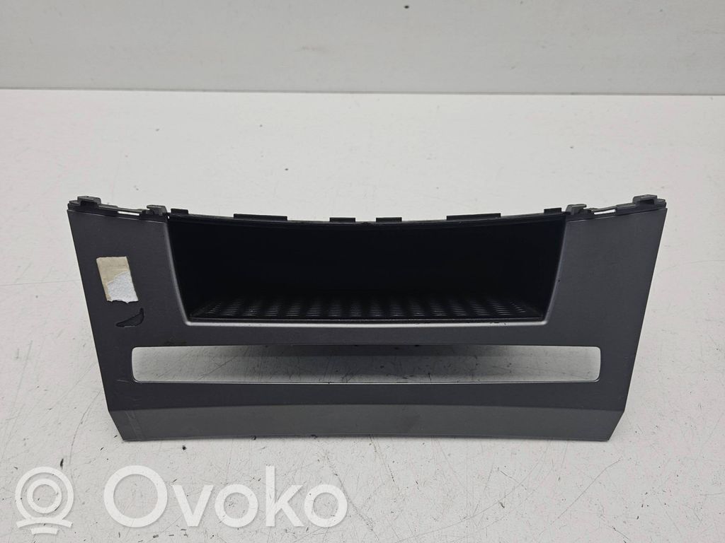 Glove box   6951029,170605,P1196