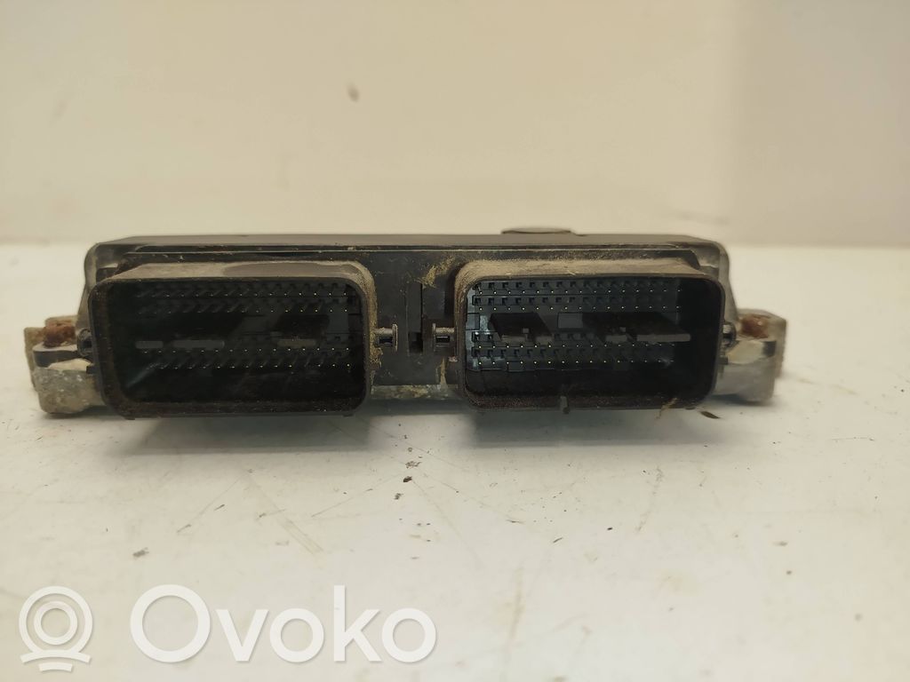 Engine control unit/module   3392079J2,079J2,MB1123002563