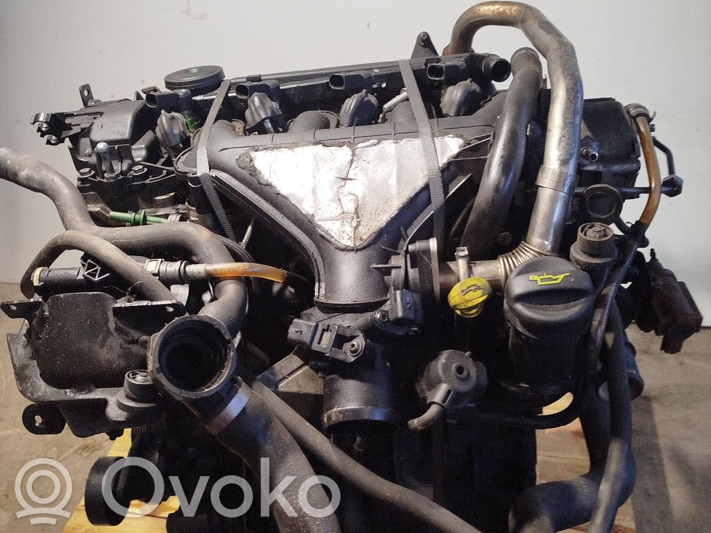 Engine   8V4Q6007AA,6906010,D4204T,2201090000482560