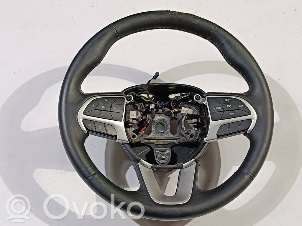 Dodge Challenger Ohjauspyörä 