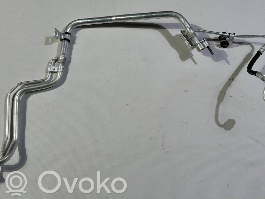 Dodge RAM Ilmastointilaitteen putki (A/C) 