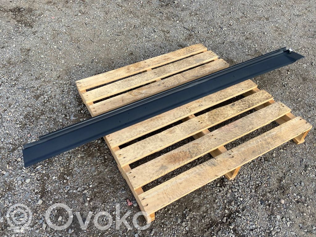 Ford Explorer V Sill/side skirt trim 
