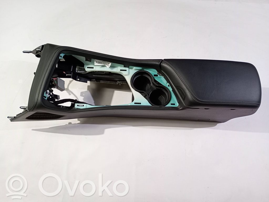 Dodge Challenger Centrālā konsole 