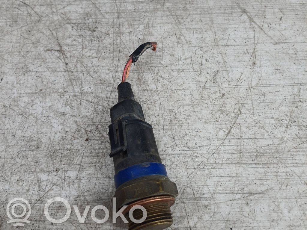 Renault Megane I Coolant temperature sensor 