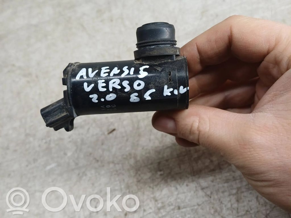 Toyota Avensis Verso Насос оконной жидкости (стекол) 