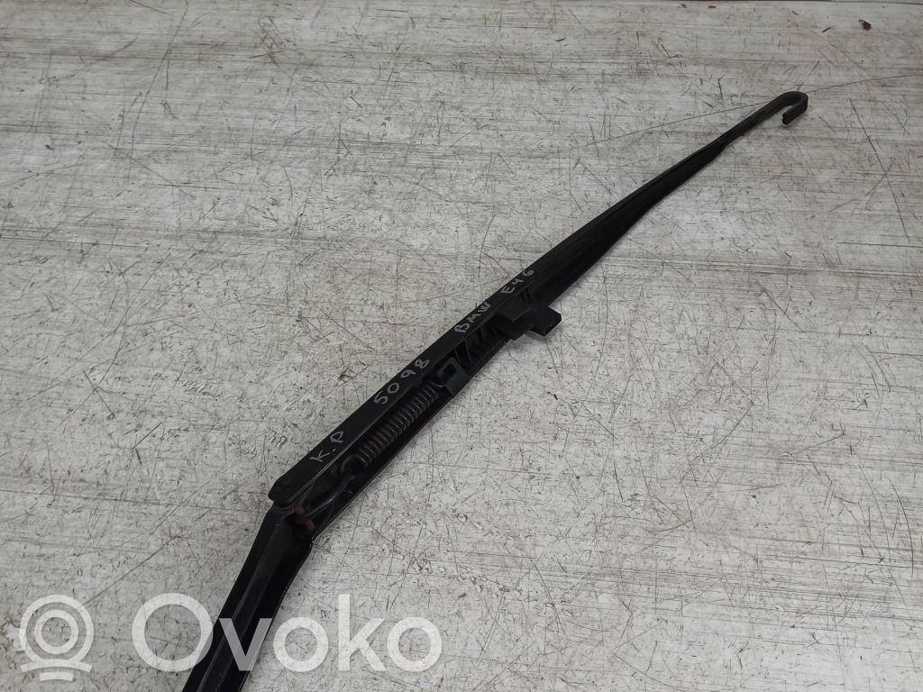 BMW 3 E46 Front wiper blade arm 