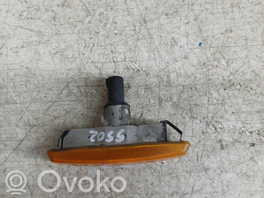 BMW 5 E39 Front fender indicator light 