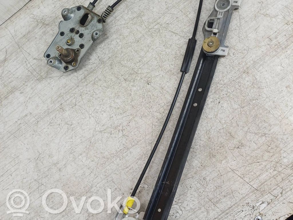 BMW 5 E39 Regulador manual de la ventanilla trasera 