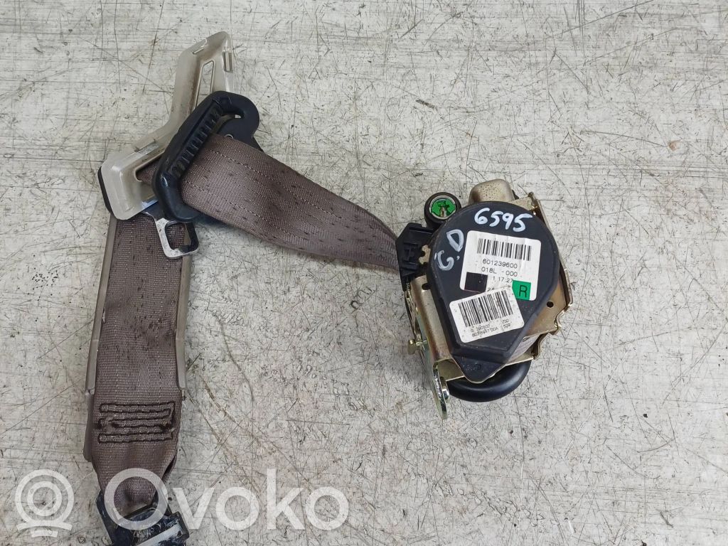 Volvo XC90 Cinturón trasero 
