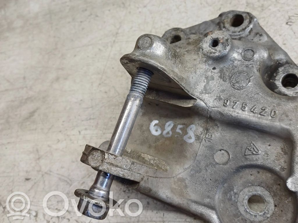 Peugeot Expert Engine mounting bracket 