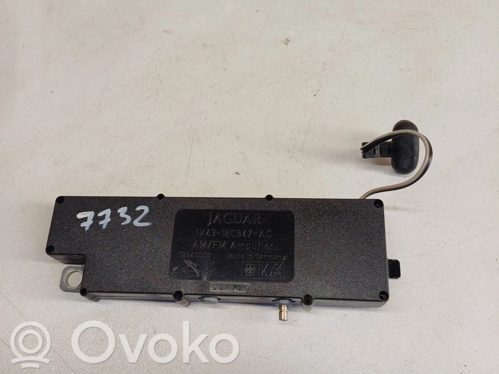 Jaguar X-Type Antenos stiprintuvas 