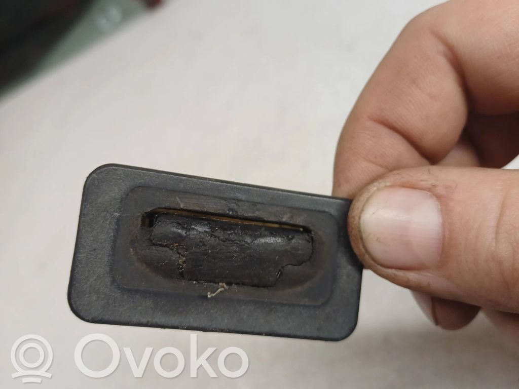 Renault Laguna II Tailgate glass/window release handle 