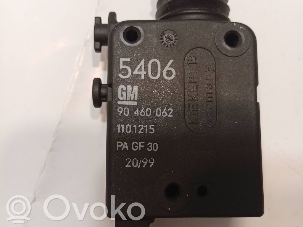 Opel Zafira A Centrinio užrakto varikliukas 