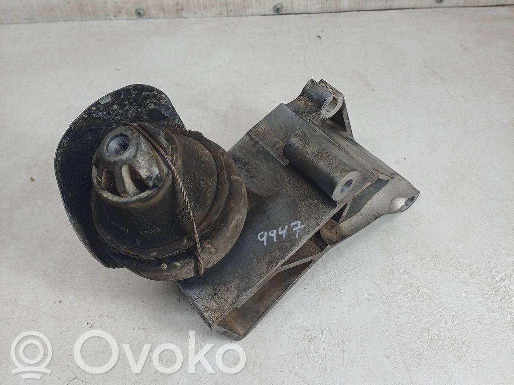 Volvo XC70 Gearbox mounting bracket 