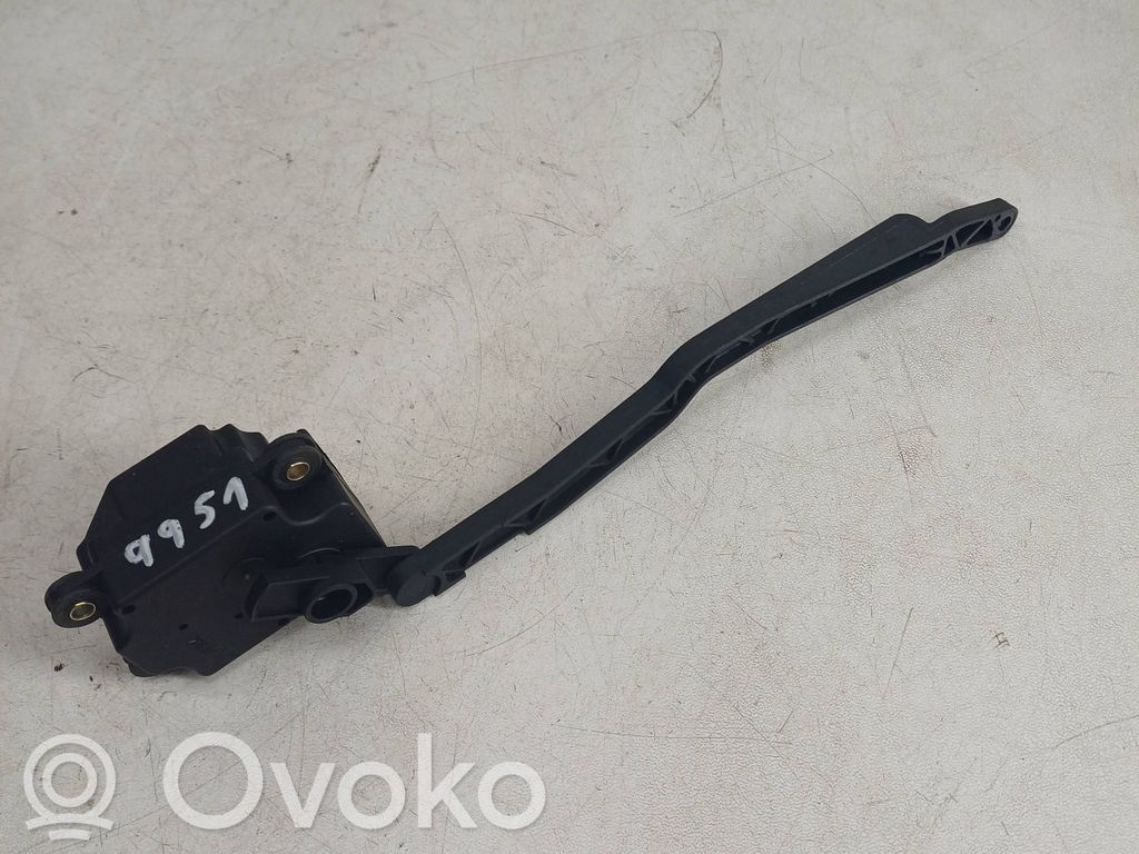 Volvo XC70 Silniczek nagrzewnicy 