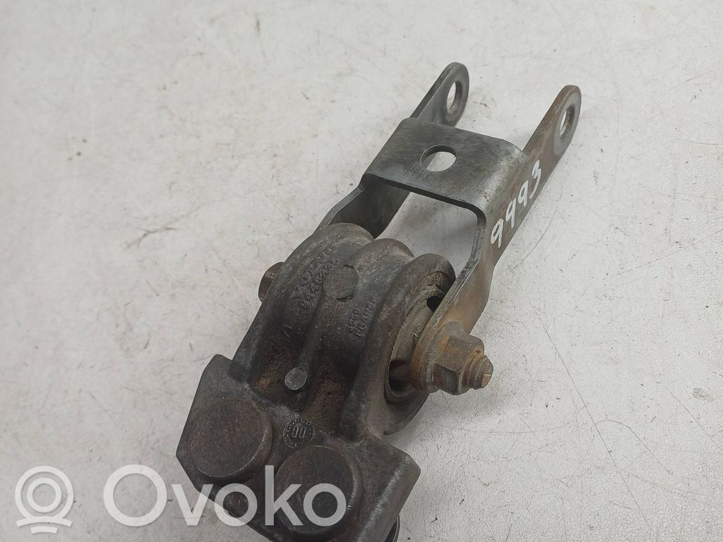 Volvo XC70 Gearbox mount 