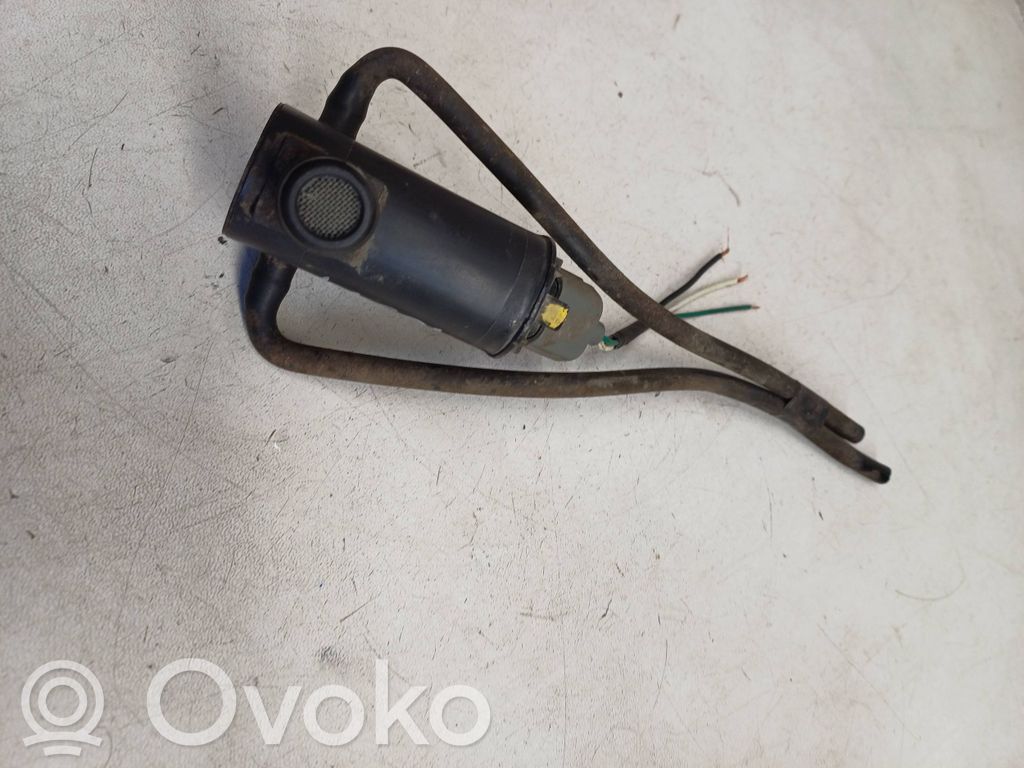 KIA Sorento Windscreen/windshield washer pump 