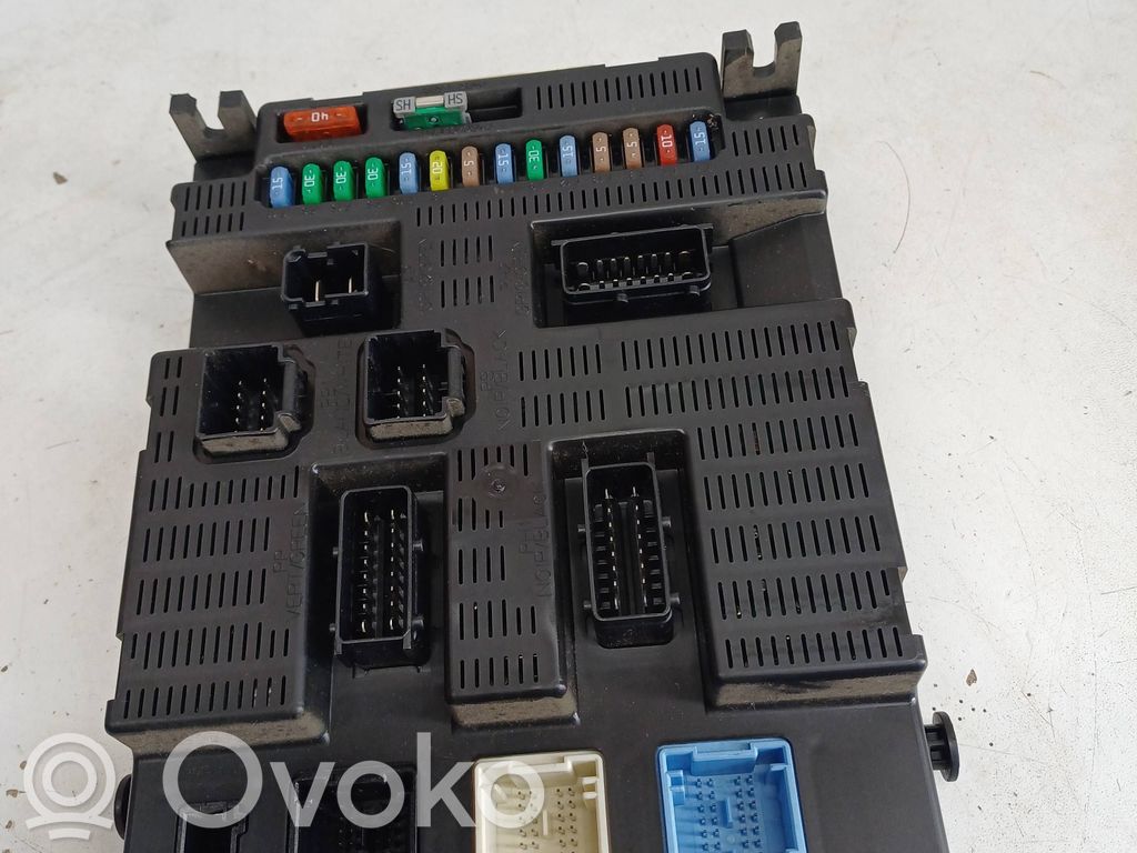 Citroen C3 Fuse module 