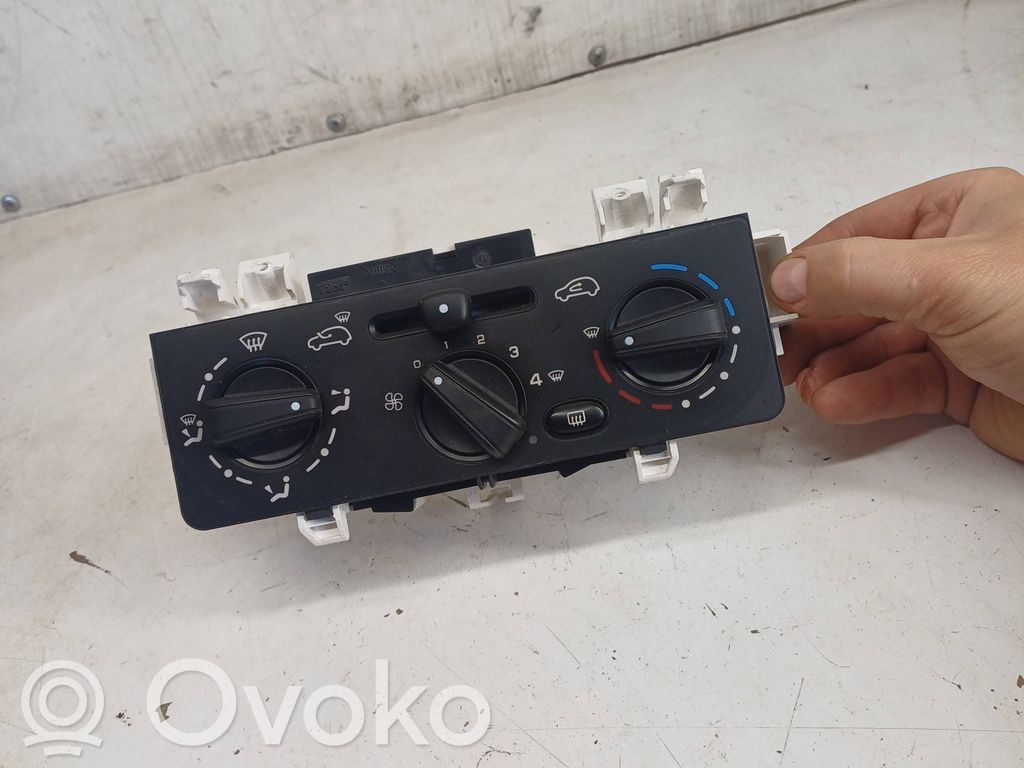 Citroen C3 Climate control unit 
