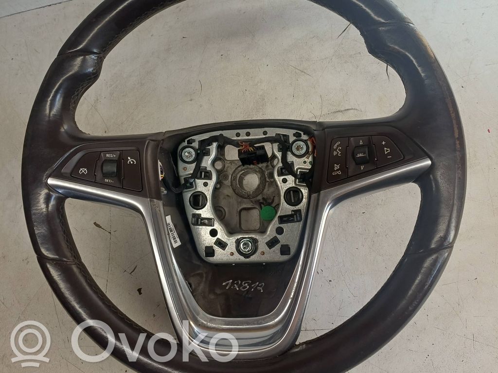 Opel Insignia A Ohjauspyörä 