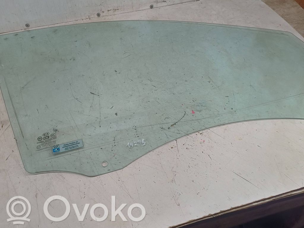 KIA Sorento Front door window glass four-door 