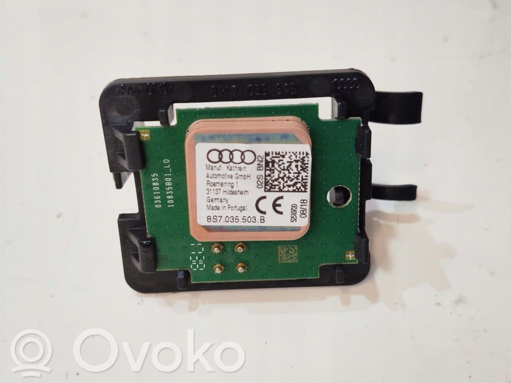 GPS-pystyantenni   8S7035503B