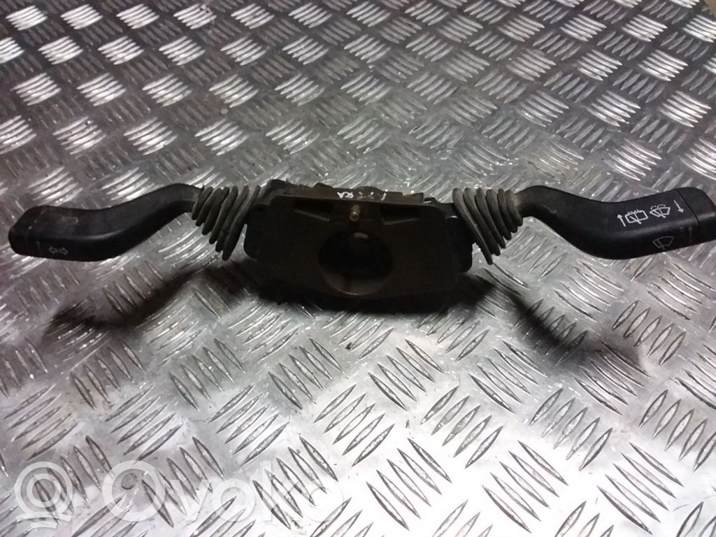 Opel Vectra B Interruptor/palanca de limpiador de luz de giro 