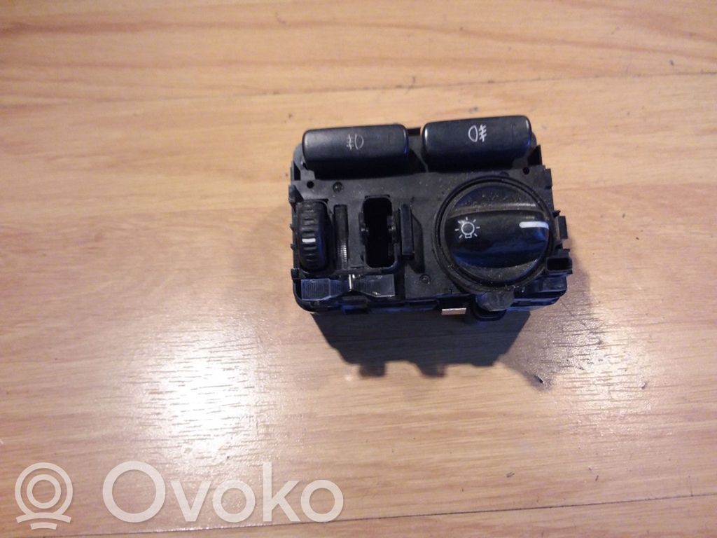Interruptor de luz   8685450,03W151,MG151500027