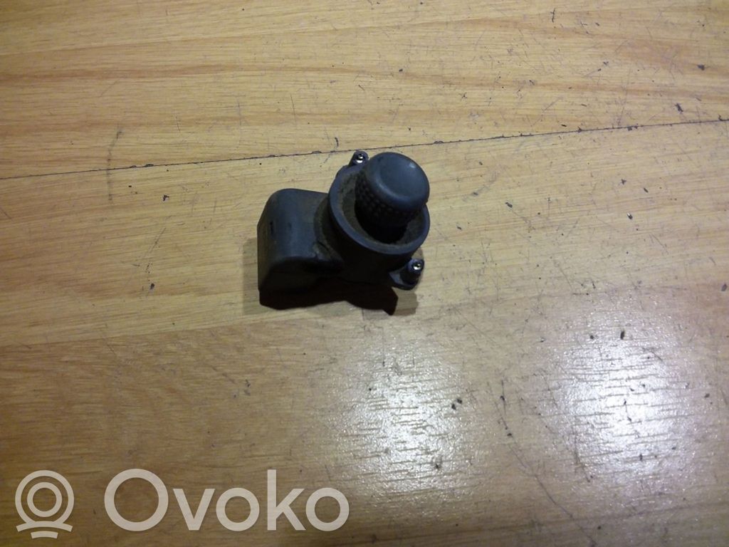 Renault Espace III Wing mirror switch 