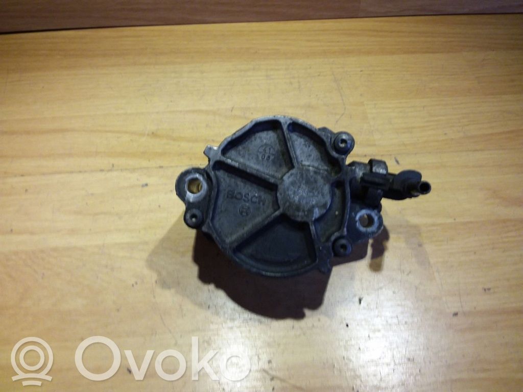 Peugeot 407 Vacuum pump 