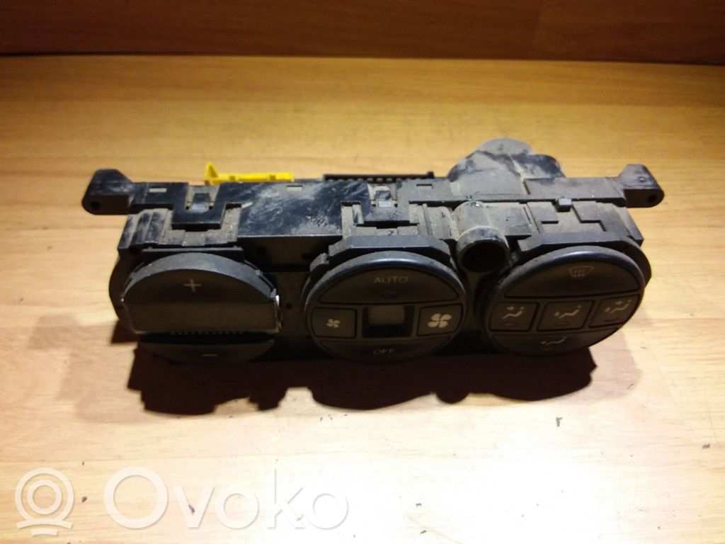 Opel Vectra B Climate control unit 