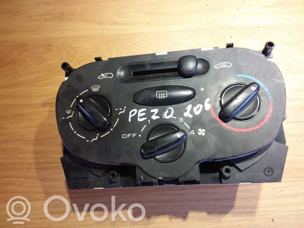 Peugeot 206 Climate control unit 
