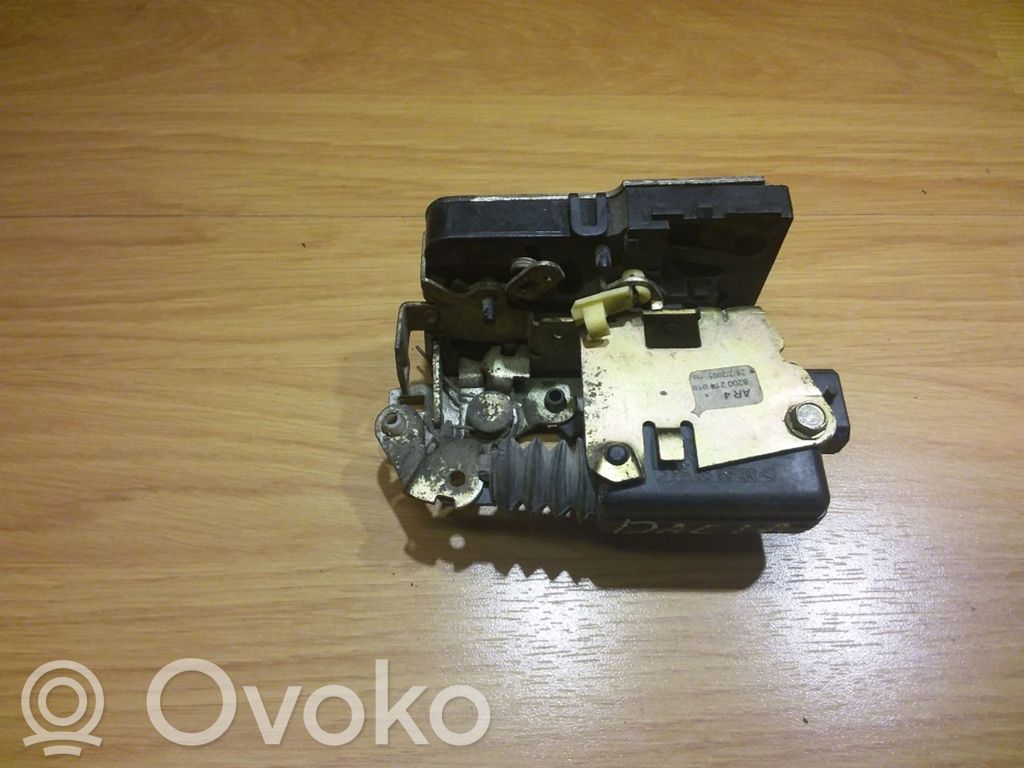 Dacia Logan I Aizmugurē slēdzene 