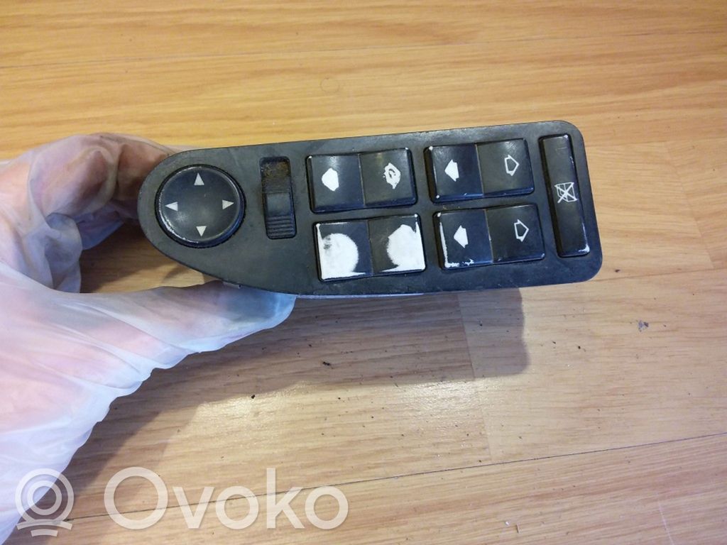 BMW 5 E39 Electric window control switch 