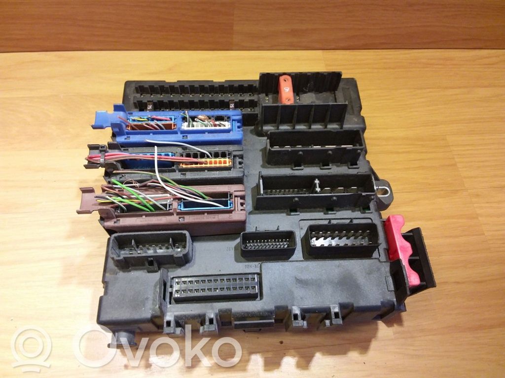 Opel Vectra C Fuse module 