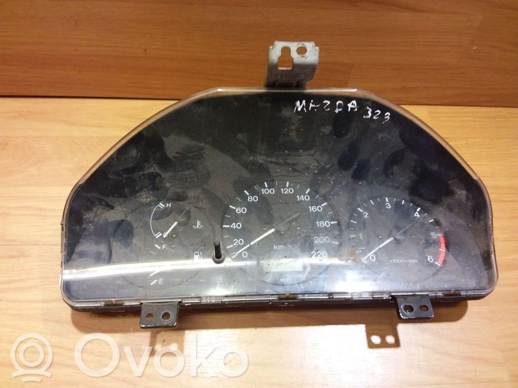 Mazda 323 Speedometer (instrument cluster) 